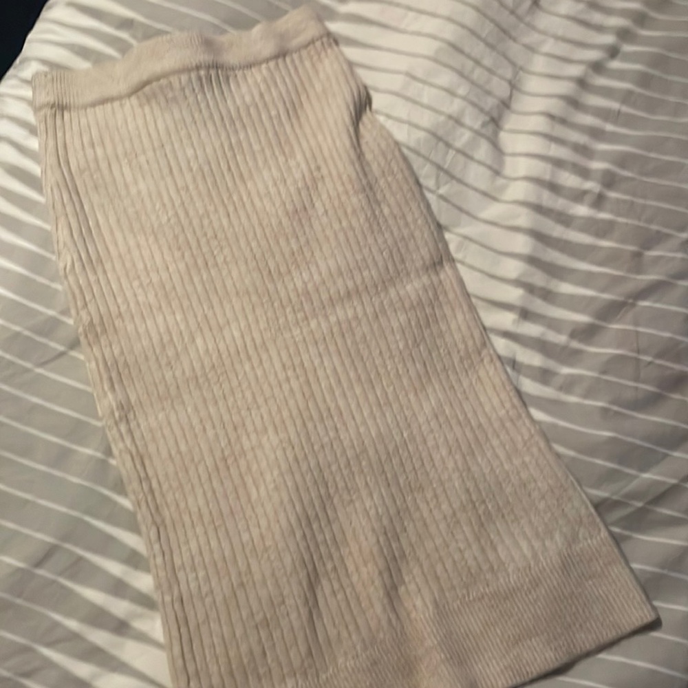 NWT H&M sweater skirt with slit in the back!